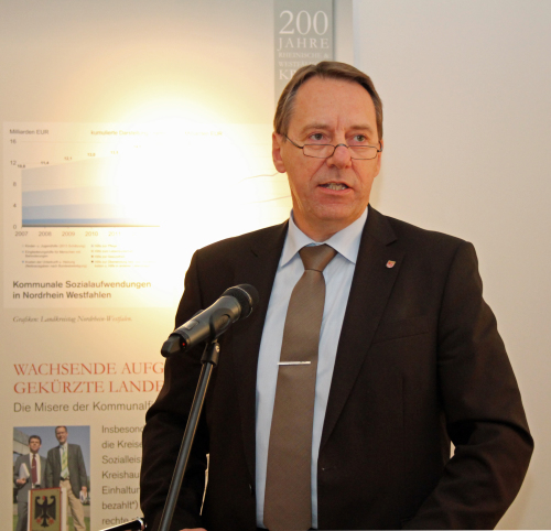 Landrat Jochen Hagt würdigte die erfolgreiche Entwicklungsgeschichte des Oberbergischen Kreises. (Foto:OBK) 