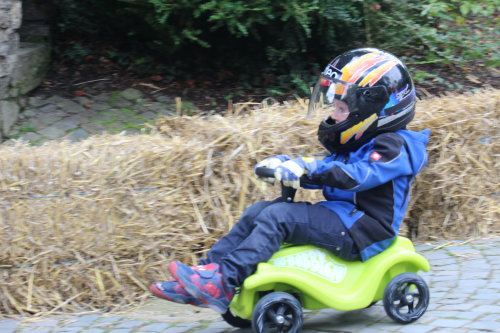 Der vierjährige Matteo Amend hatte Spaß auf der holprigen Rennpiste (Foto: OBK)