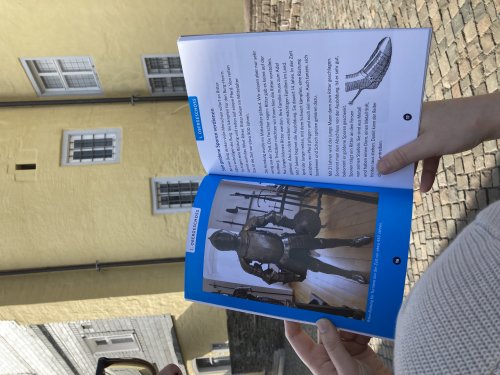 Die neue Broschüre von Schloss Homburg in Einfacher Sprache. (Foto: OBK)