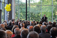Festakt zur Eröffnung von Museum und Forum Schloss Homburg; Begrüßung der Gäste durch Landrat Hagen Jobi; (c) Manfred Kasper